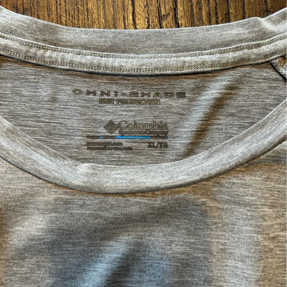 Columbia Heather Gray Short Sleeve Shirt
